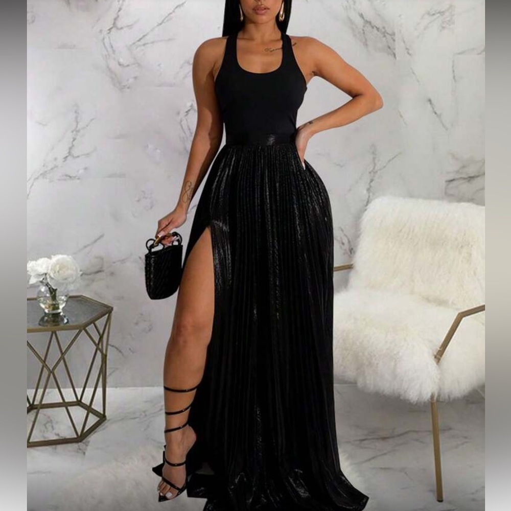 Metallic Black Pleated Maxi Skirt with High Slit